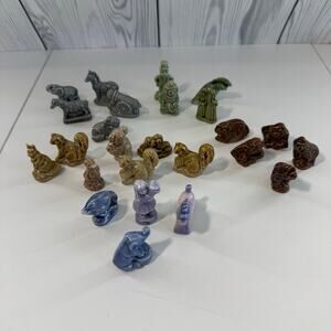 Lot of 25 Vintage Wade Whimsies England Red Rose Tea Miniature Figures Figurines